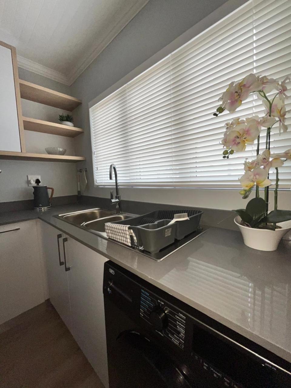 Central Self Catering Swakopmund Bagian luar foto